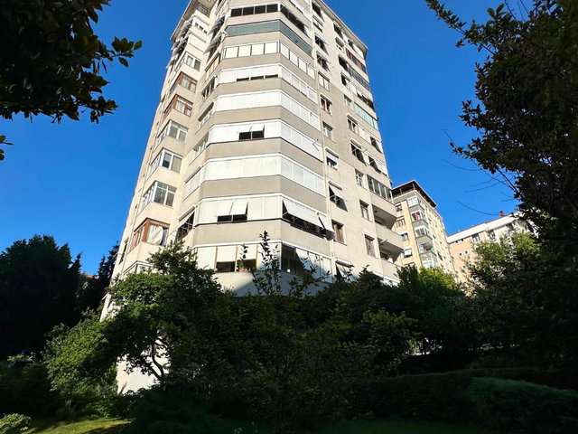 MALTEPE ALTAYÇEŞME ONUR SİTESİ’NDE DOĞA IÇERISINDE  3+1  9. KAT  120 M² NET