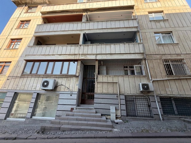 ÜMRANIYE ATAKENT MITHATPAŞA CADDESI'NDE 85 M² NET 3+1 SATILIK DAIRE