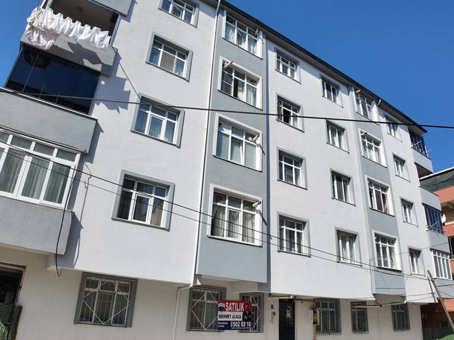 REMAX LAND'DEN ACİL MERKEZÎ KONUMDA EŞYALI 2+1 DAİRE