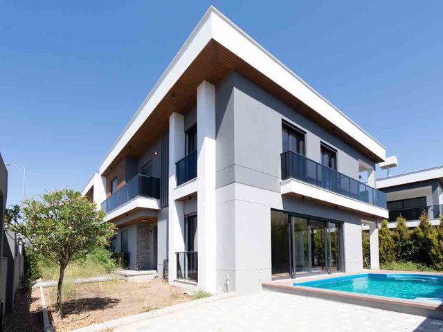 DÖŞEMEALTI-ACACIA VİLLALARINDA 5+1 SATILIK VİLLA