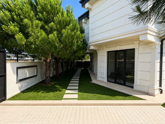 SELİMPAŞA’DA SIFIR 4.5+1 SATILIK 500 M² VILLA