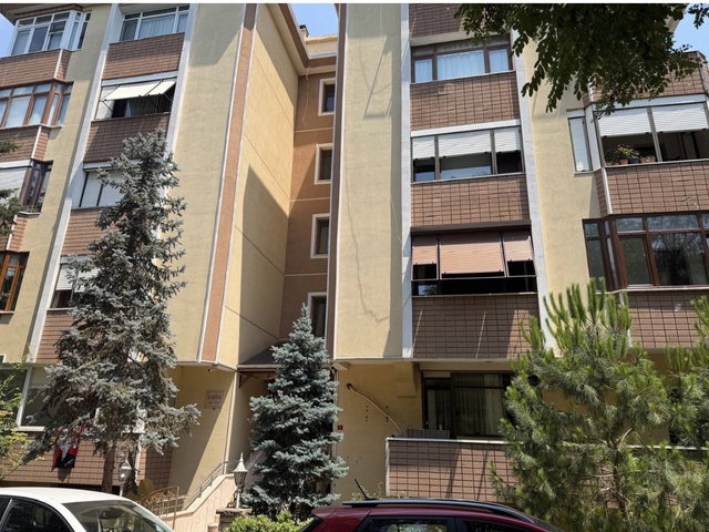 BAKIRKÖY ZUHURATBABA ‘DA SATILIK 1+1 BAHÇE KATI DAİRE