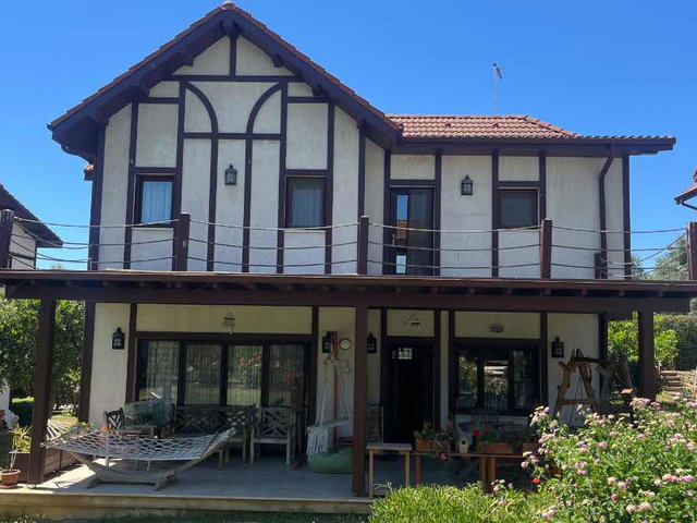 ADA EVLERI SITESI'NDE MODERN EŞYALI KIRALIK 4+1 DUBLEKS VILLA