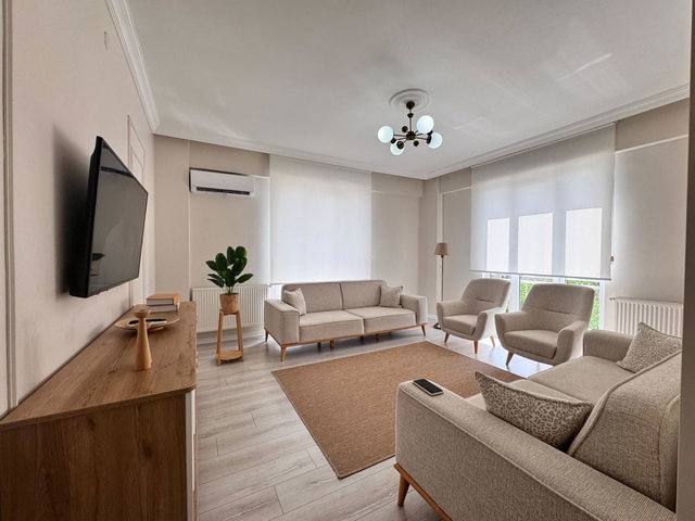 DAĞDIBI MAH. SEDEF EVLER / ÖZEL DIZAYN GENIŞ BALKON ARAKAT 2+1