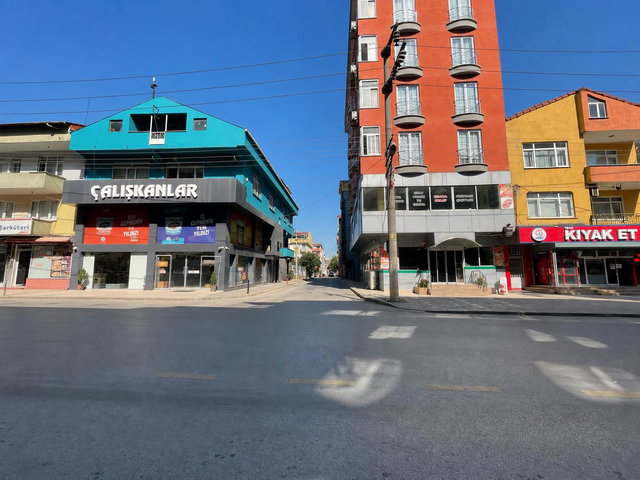 KOCAELİ GEBZE AKSE SAPAĞINDA SATILIK 2+1 GİRİŞ KAT DAİRE