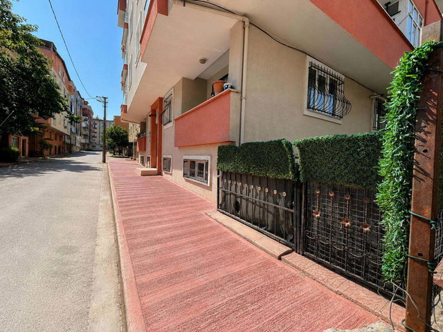 KOCAELİ GEBZE AKSE SAPAĞINDA SATILIK 2+1 GİRİŞ KAT DAİRE