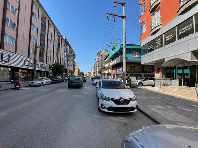 KOCAELİ GEBZE AKSE SAPAĞINDA SATILIK 2+1 GİRİŞ KAT DAİRE