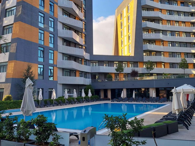 SELÇUKLU VADIDE KAPALI MUTFAKLI EBEVEYN BANYOLU OTOPARKLI 2+1