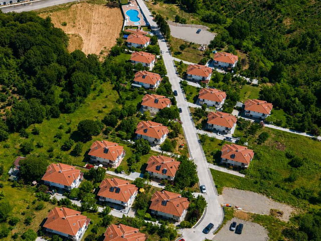 NK AKÇAKOCA MELENAĞZI'NDA 230M² 3 KATLI 5+2 TRIPLEKS SATILIK VİLLA