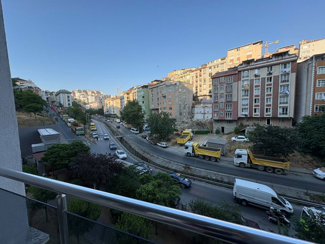 SEYRANTEPE 560 TOKİ İBB BLOKLARI’NDA 2+1 5. KAT BALKONLU
