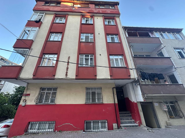 ŞEHİTLER MAHALLESİ'NDE GENİŞ 2+1  |  130 M2 SATILIK DAİRE