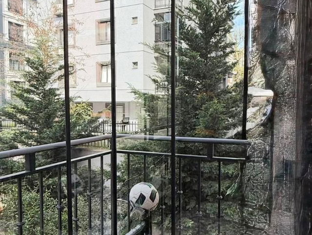 BAHÇELİEVLER MAH.DE ASLAN SİTESİNDE 100 M2/NET NİTELİKLİ DAİRE !..