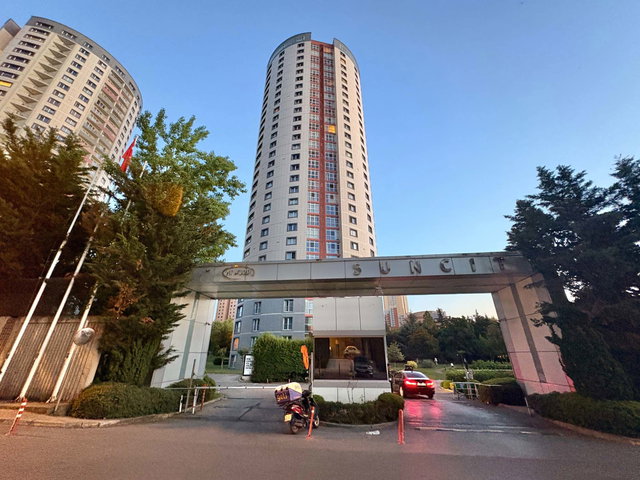 AĞAOĞLU MY SUN CITY’DE GÜNEY CEPHELİ, HAVUZ MANZARALI, GENİŞ 1+1 SATILIK DAİRE