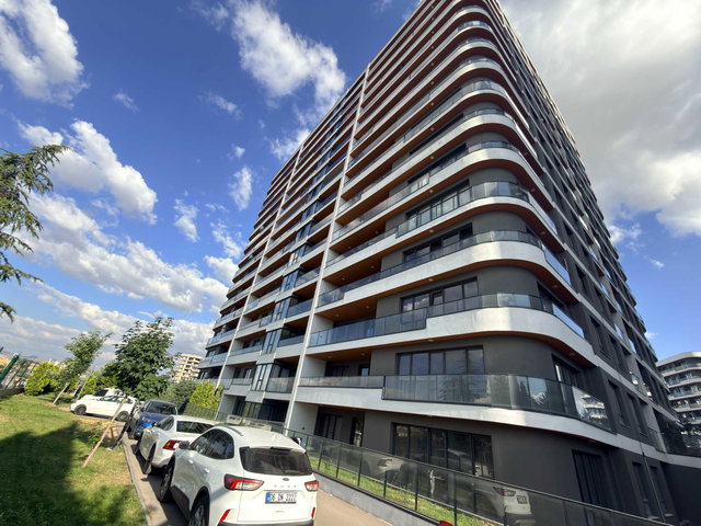 VELÜKS ANKARA'DA ÇOK ÖZEL YAPILI 4+1 SATILIK KÖŞE DAİRE