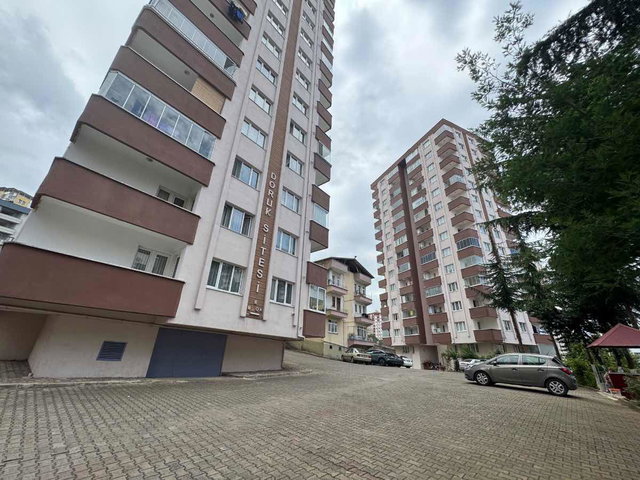 SOĞUKSU 'DA BULVAR YOLU ÜZERI SITE İÇI MASRAFSIZ 3+1 DAIRE