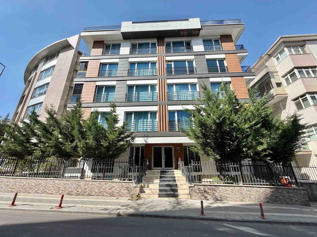 ÇANKAYA TUNALI BARDACIK SOKAKTA ARAKAT YENİ BİNADA 2+1 KİRALIK