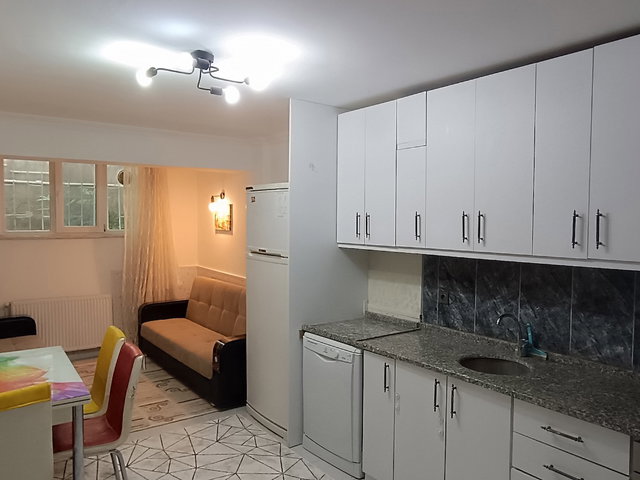 REMAX MODEL DEN ULUS CADDESİNDE 2+1 EŞYALI SATILIK APART