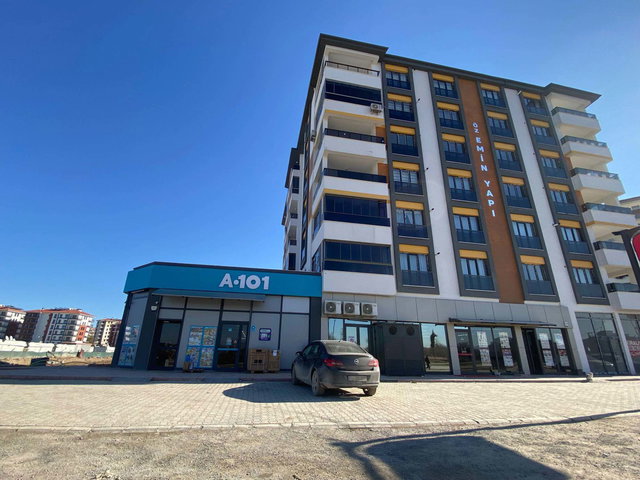 KAYNARCA MAHALLESİNDE SATILIK 3+1 LÜKS DAİRE