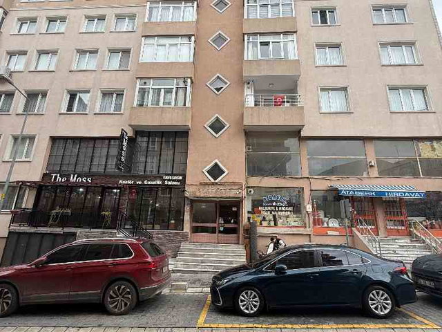 REMAX LAVANDA'DAN MUHİTTİN MAHALLESİ'NDE SATILIK 4+1 DAİRE