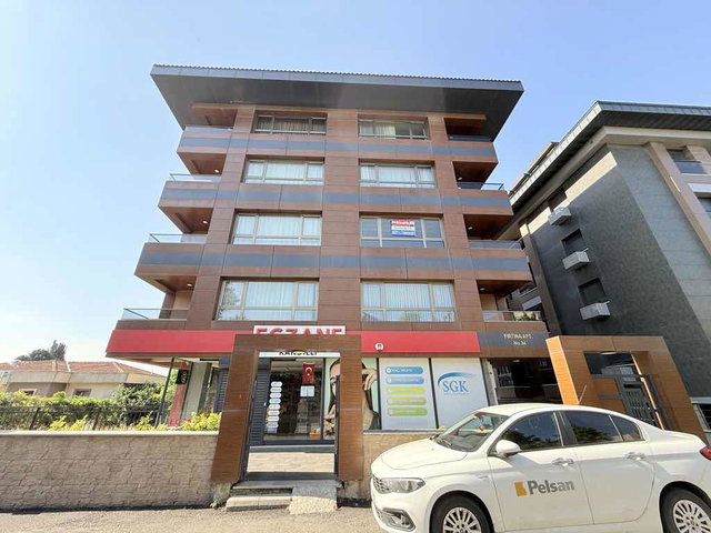 ÜSKÜDAR’DA SIFIR BİNADA 3+1 | 145 M² | 2 BANYO | 3 CEPHE | BALKONLU KİRALIK DAİRE
