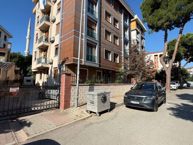 KARTAL CEVIZLI'DE KIRALIK 4+1 DAIRE, 120M²