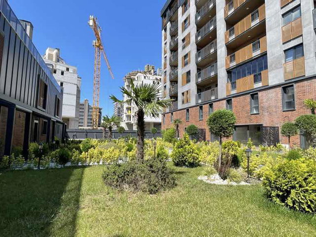 ATAŞEHİR’DE SIFIR BİNADA 7/7 KAT 4+1 | 205 M² | 4 BANYO | MERKEZİ ISITMA