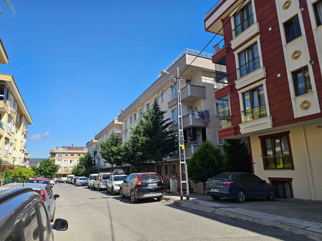 SANCAKTEPE OSMANGAZİ SATILIK 3+2 ÇATI DUBLEKS İKİ AİLEYE UYGUN
