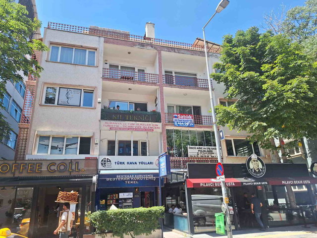 ÇANKAYA BESTEKAR CADDESİ SATILIK DAİRE..