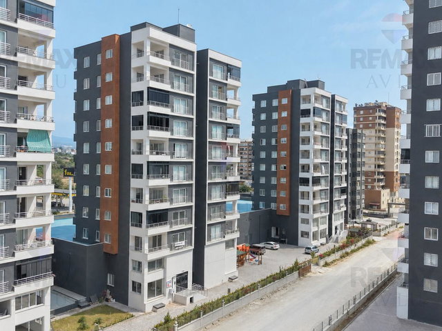 REMAX AVLU'DAN TECE APAKLAR SİTESİ'NDE SATILIK 3+1 DAİRE