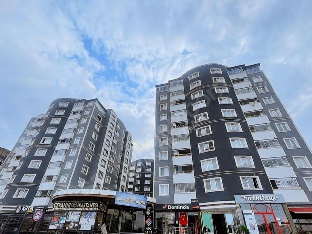KAŞÜSTÜ MAHALLESİ TAM MERKEZİ ANAYOLUN ÜSTÜNDE KİRALIK 3+1 DAİRE