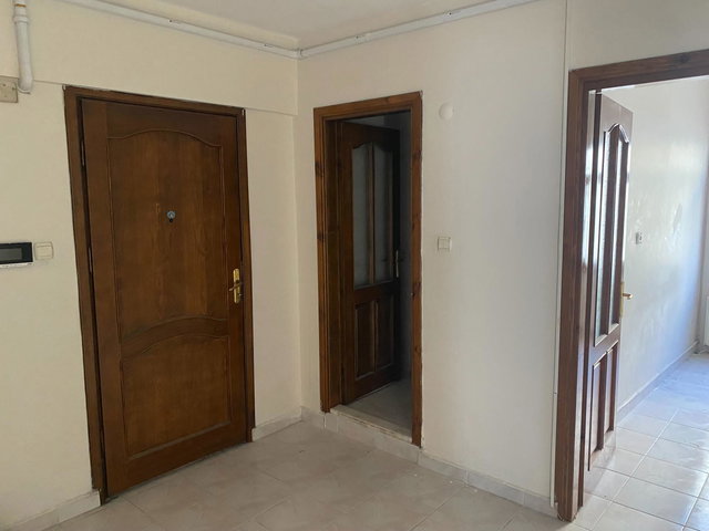 KAŞÜSTÜ MERKEZDE , ASANSÖRLÜ 3+1 KİRALIK DAİRE | BOŞ, HEMEN TAŞINMAYA UYGUN