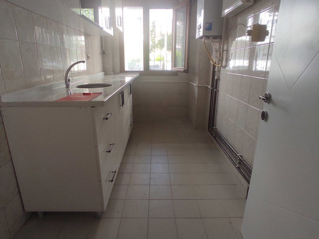 MALTEPE İDEALTEPE’DE METROYA YAKIN 3+1