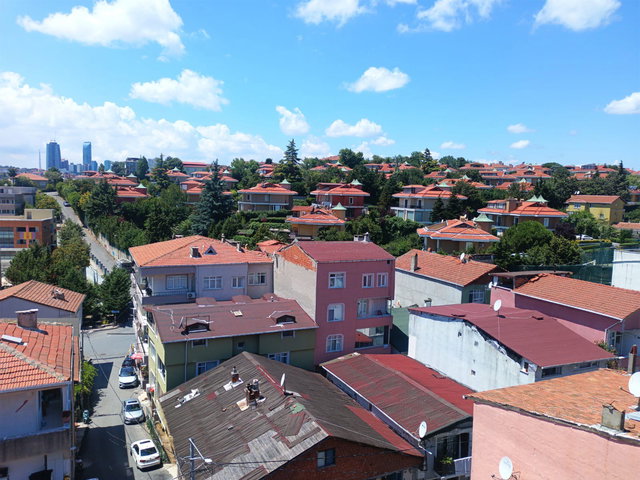 SARIYER YENİKÖY’DE GÜNEY CEPHE, EN ÜST KAT 3+1 SATILIK DAİRE