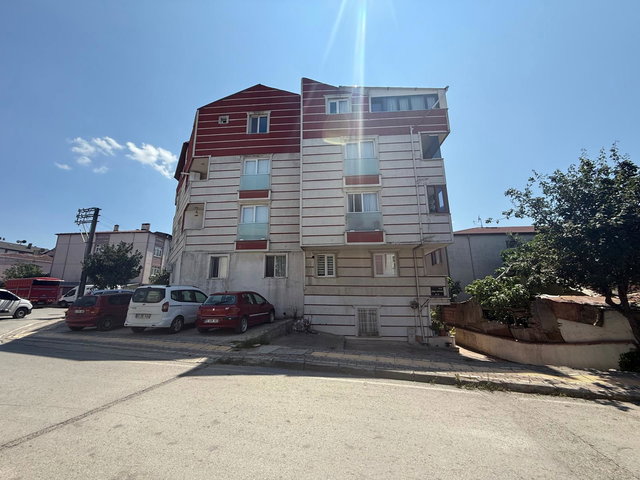GEBZE ARAPÇEŞME MAHALLESİ SATILIK İSKANLI 1+1 EŞYALI DAİRE