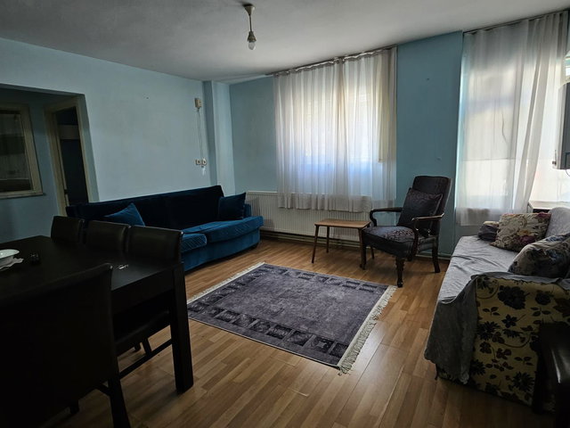 REMAX ANI 'DAN ÇENGELKÖY KULELİ 'DE EŞYALI KİRALIK 2+1 DAİRE