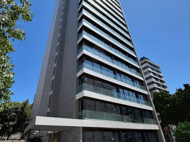 BAĞDAT CADDESİ FENERBAHÇEDE KATTA TEK 4.5+1 PREMİUM DAİRE