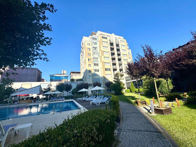 ÇEKMEKÖY LÜKS KONSEPT IVORY SITESI 152 METRE 152 M² E.BANYO 3+1