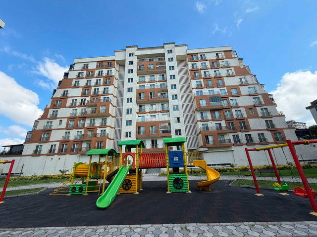 VIAPORT AVM'YE YÜRÜME MESAFESINDE BOŞ 2+1 SATILIK DAIRE
