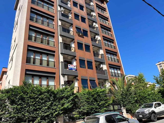 ŞERIFALI MAH. SARIGELIN SOK.SILVER PARK 3+1 BALKONLU 145 M2