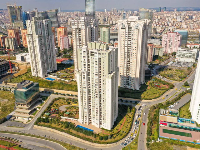 ATAŞEHİR AĞAOĞLU MY TOWERLAND SATILIK BÜYÜK TIP 1+1 DAIRE