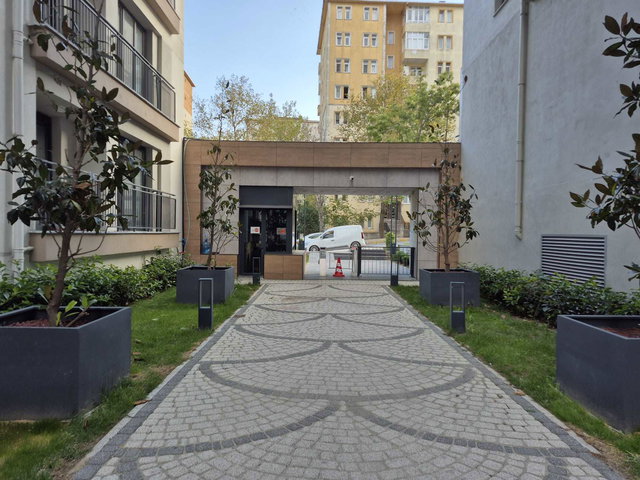 REMAX GELİŞİMDEN KİPTAŞ KIRLANGIÇ EVLERİ 2+1 SATILIK