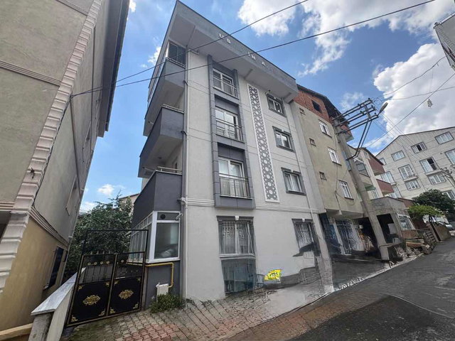 GEBZE GAZİLER MAHALLESİNDE MERKEZİ LOKASYONDA 2+1 KİRALIK DAİRE