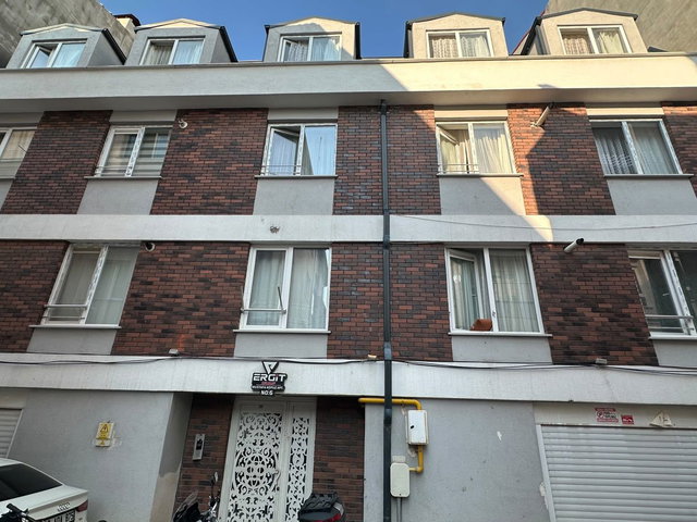 ESKİŞEHİR ÖMERAĞA MAH SATILIK 340 M2 YÜKSEK KİRA GETİRİLİ DAİRE