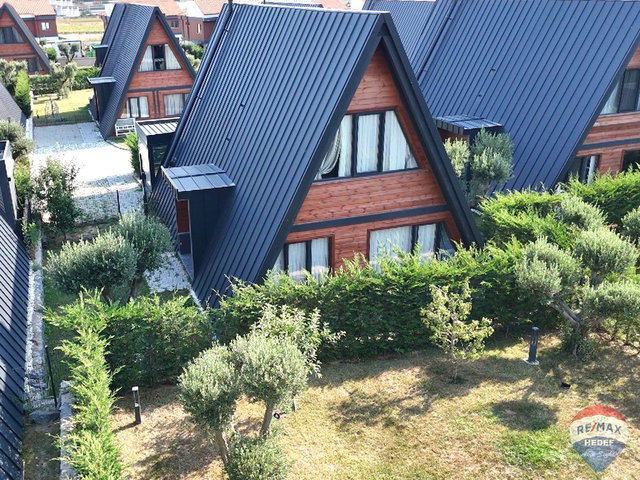 REMAX AKIN SEYHAN DAN SATILIK A-FRAME MİMARİ DUBLEKS VILLA