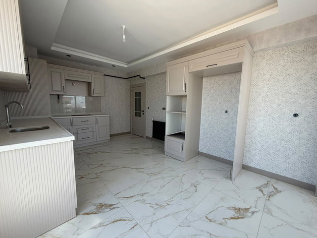 ABDULLAHPAŞA 'DA 182 M2 3+1 ULTRA LÜKS SATILIK ARA KAT DAİRE