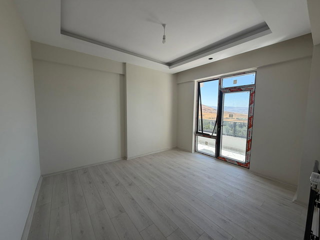 ABDULLAHPAŞA 'DA 182 M2 3+1 ULTRA LÜKS SATILIK ARA KAT DAİRE