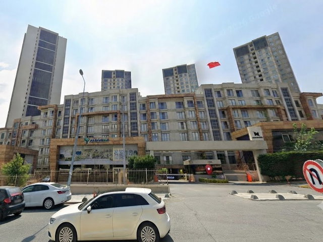 KÜÇÜKÇEKMECE TEKNİKYAPI METROPARK SİTESİNDE SATILIK 3+1 DAİRE