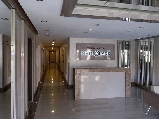 KÜÇÜKÇEKMECE TEKNİKYAPI METROPARK SİTESİNDE SATILIK 3+1 DAİRE