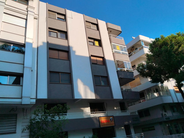BOSTANLI’NIN EN GÜZEL KONUMUNDA, KİRALIK GENİŞ 3+1 DAİRE