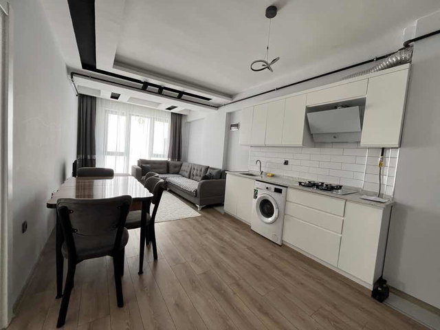 REMAX PARLA’DAN ALANLIDA EŞYALI 1+1 KİRALIK DAİRE